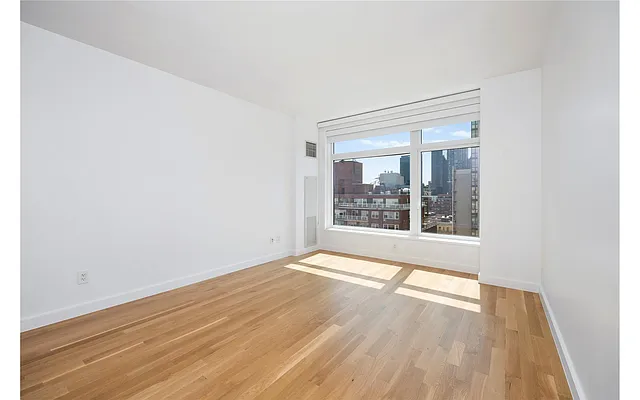 Rented by Compass | media 16