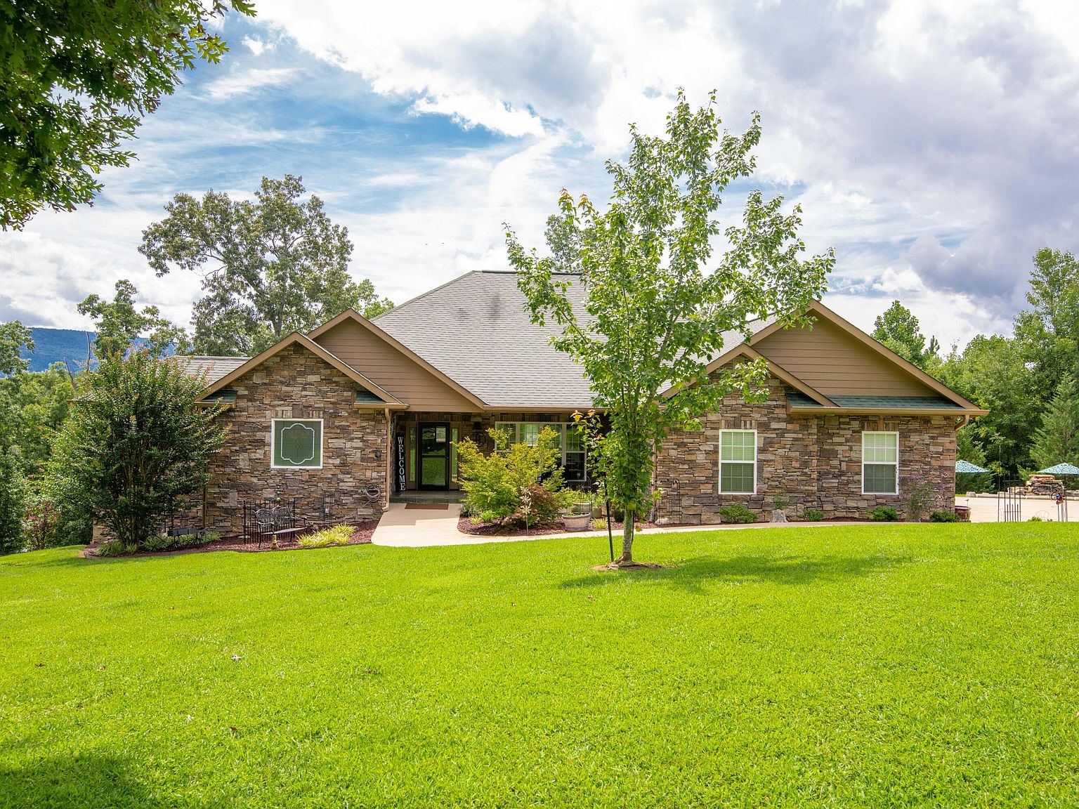 313 Hidden Trl, Dunlap, TN 37327 Zillow