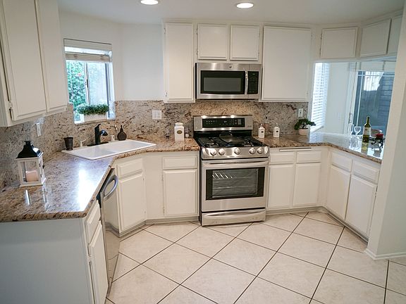 4th image of 15717 Rosehaven Ln