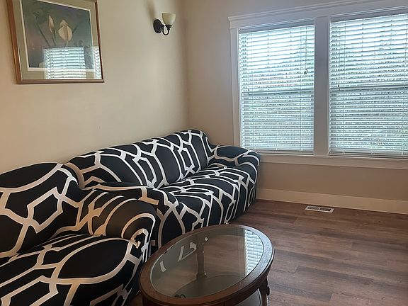 2nd image of 10517 2nd Pl SE #1