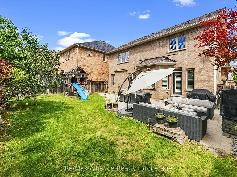 2404 Rideau Dr — Photo 40