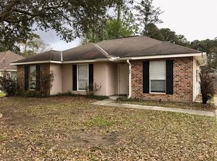 1409 Viola St, Mandeville, LA 70448