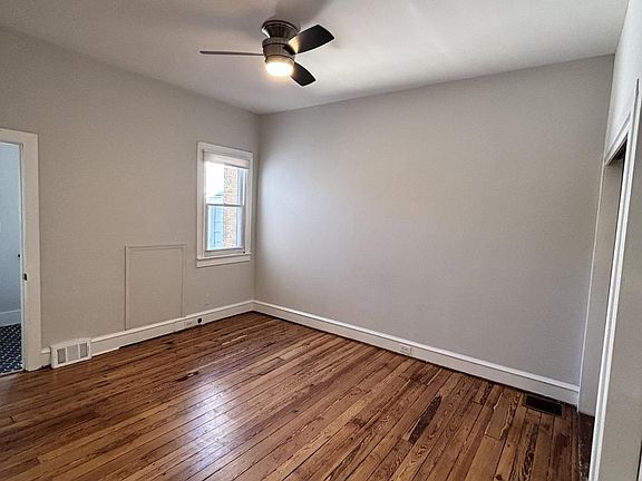 4th image of 145 Kings Hwy E