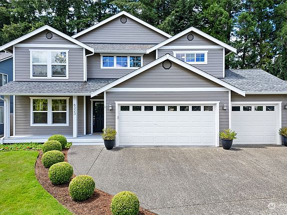 4th image of 6323 Onyx Court SE