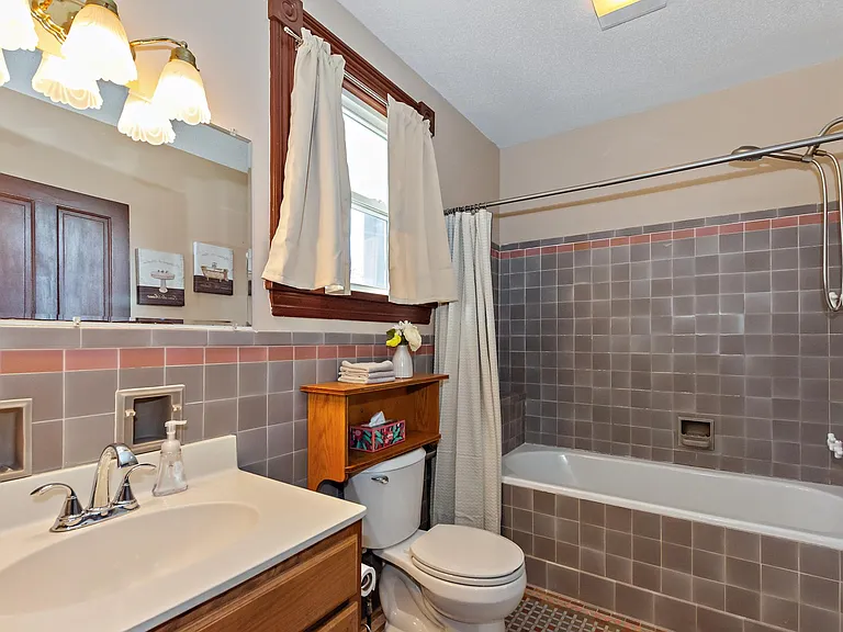 bathroom for 2nd floor roommates