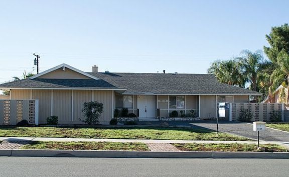4th image of 26125 Mirada St