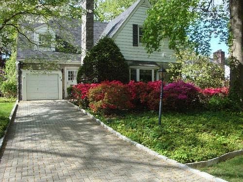 2nd image of 178 Emerson Ave