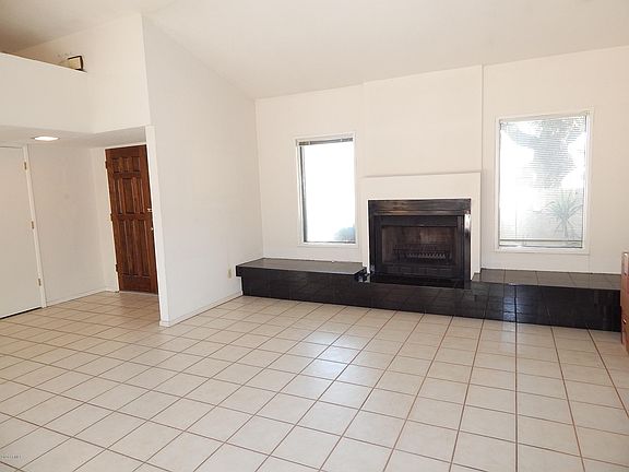 5th image of 913 W Glenrosa Ave