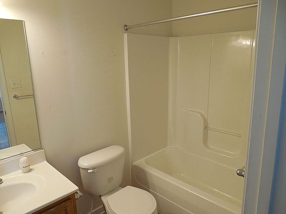2nd image of 3125 Lanewood Dr