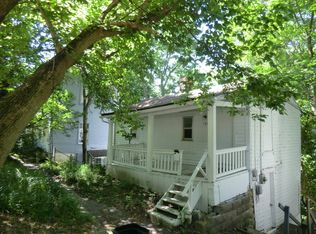 121 W Washington St, Athens, OH 45701