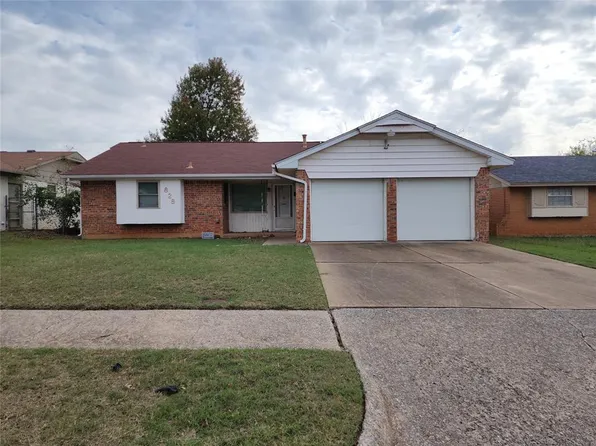 828 Willow Brook Dr, Midwest City, OK 73110