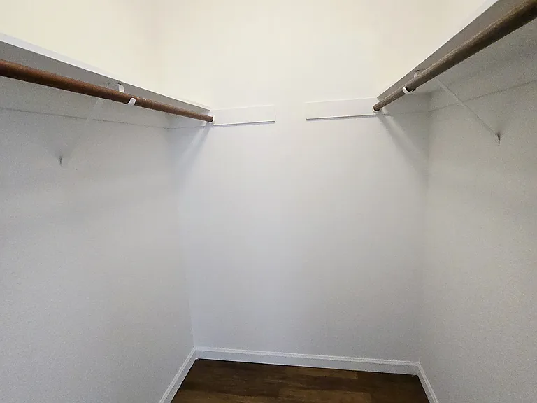 121 Piccadilly Pl #C — Photo 8