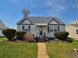 24 Linden Boulevard, Hicksville, NY 11801