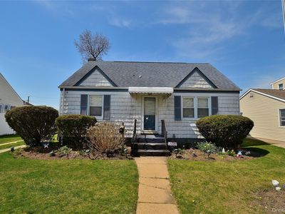 24 Linden Boulevard, Hicksville, NY, 11801