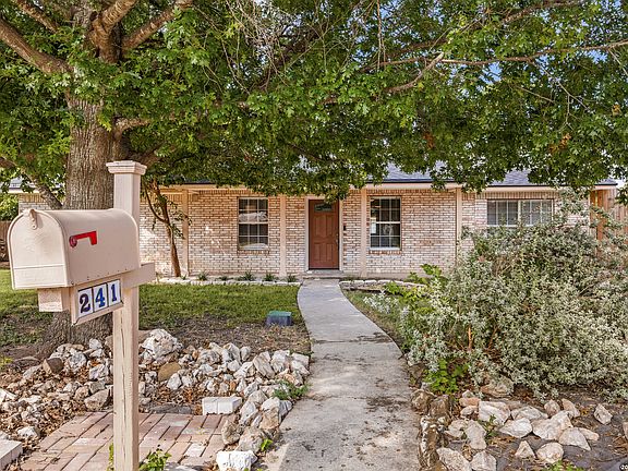 5th image of 241 Glenbrook Dr