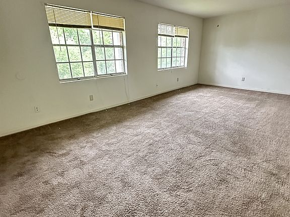5th image of 2220 Ticknor Dr #20