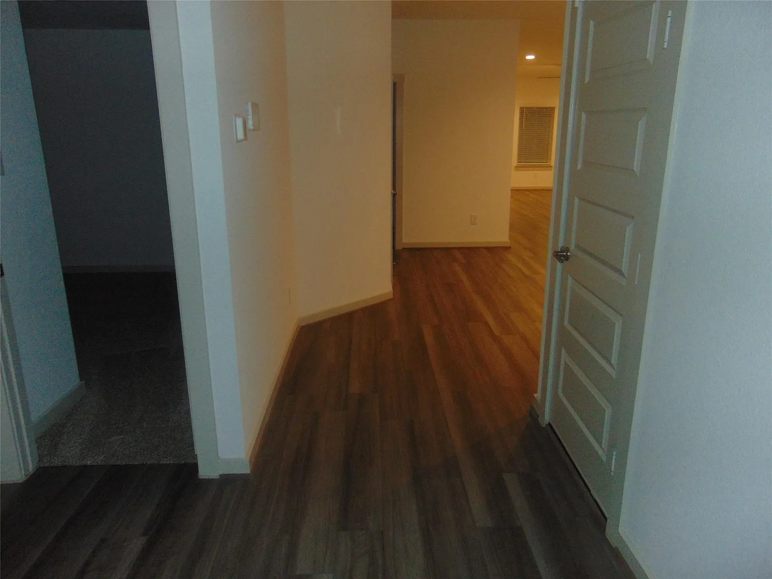 4 bed, 2.0 bath, 1847 sqft, $2,175 — Photo 4