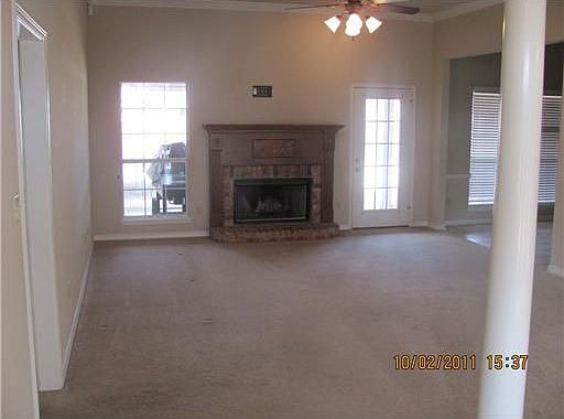 2nd image of 1005 Cressmont St