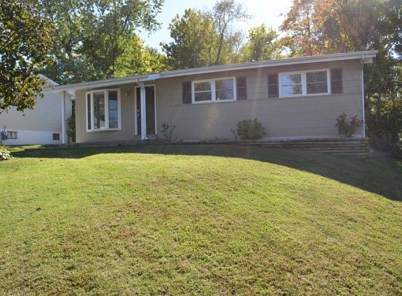 2nd image of 128 Freeman Dr