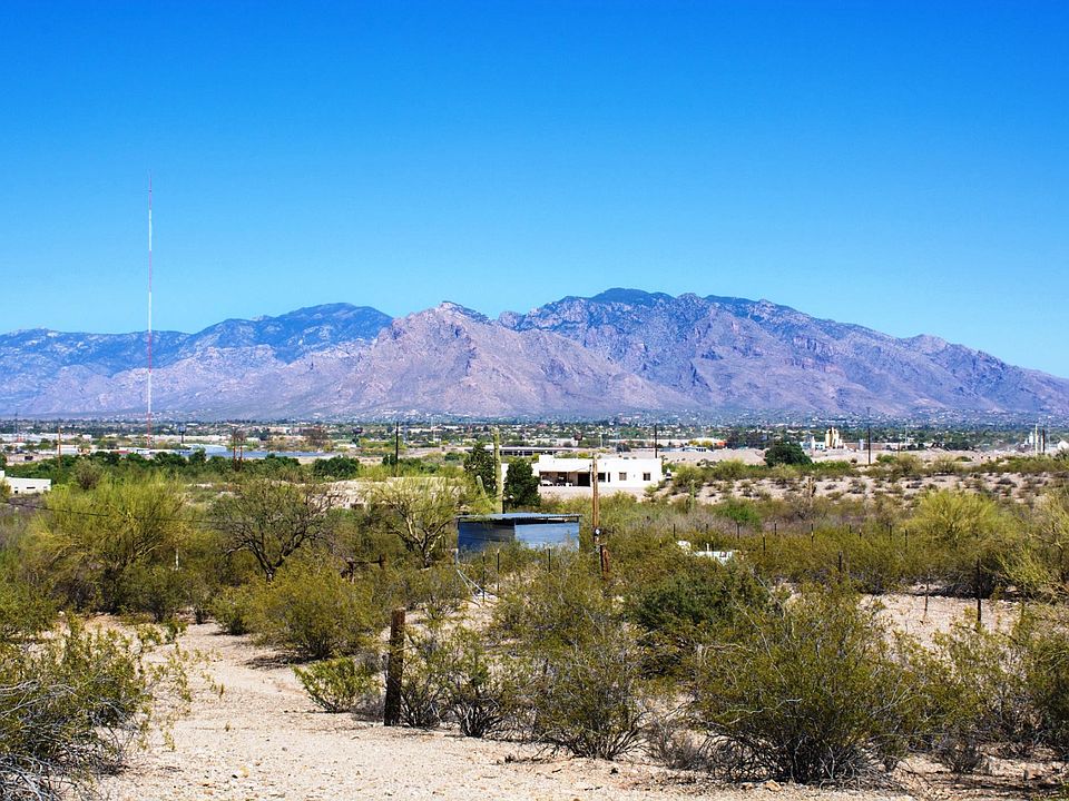 1st image of 6411 N Desert Foothills Dr