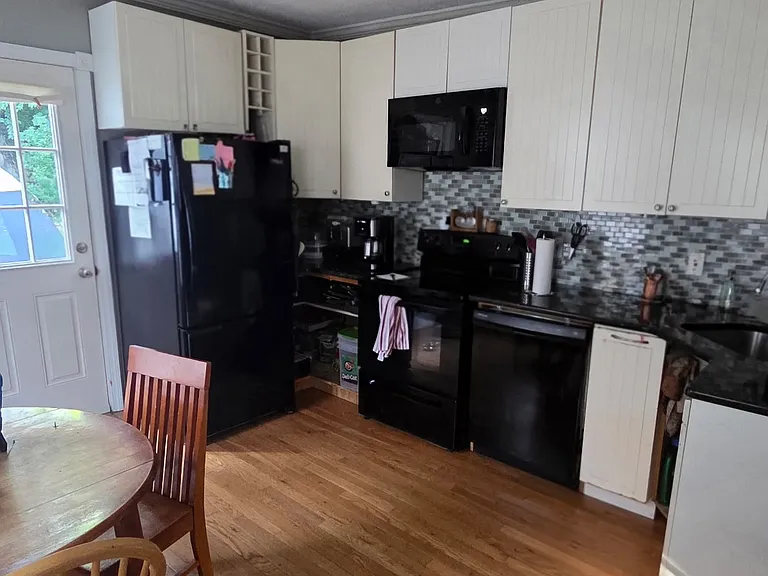 39 Grant Ave — Photo 12