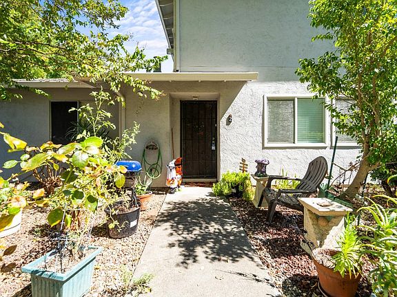 3rd image of 107 Del Rio Court #2