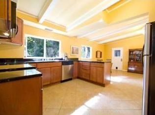 702 NE 195th St, Shoreline, WA 98155