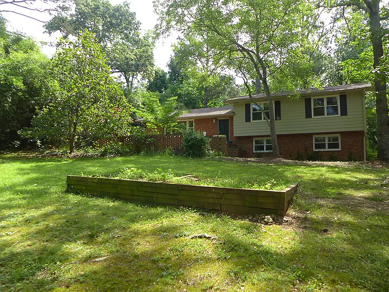 346 Wesley Dr — Photo 24