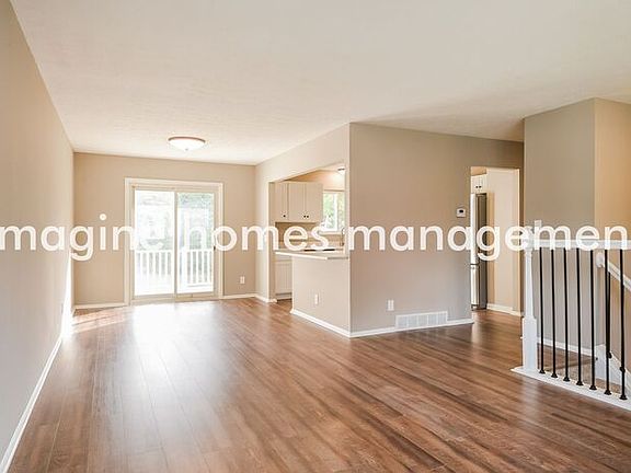 4th image of 6583 Arbordale Ave
