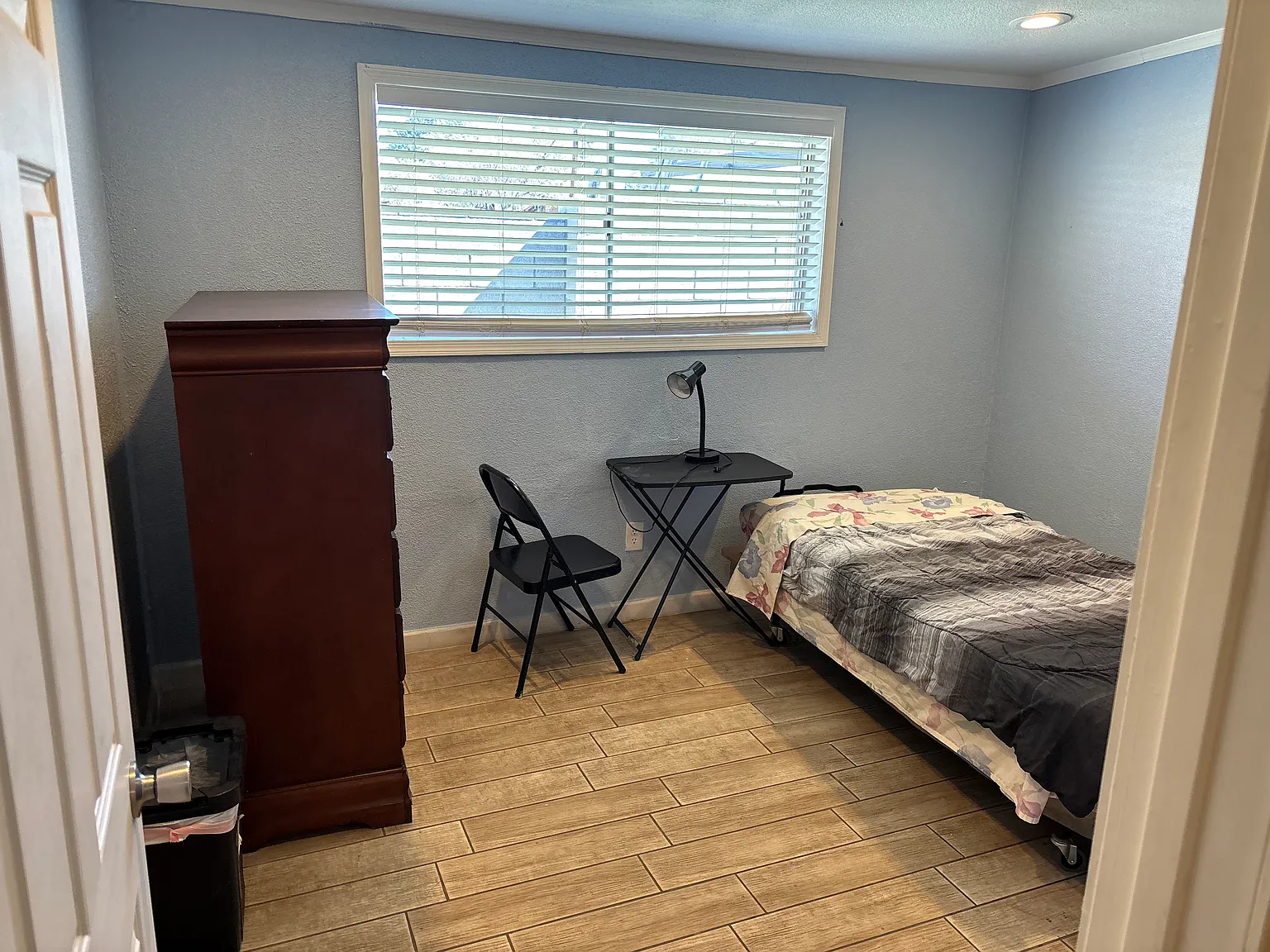 5 bed, 2225 sqft, $3,400 — Photo 3
