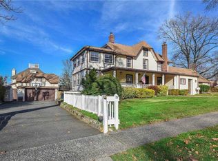 29 Bayview Ave, Port Washington, NY 11050