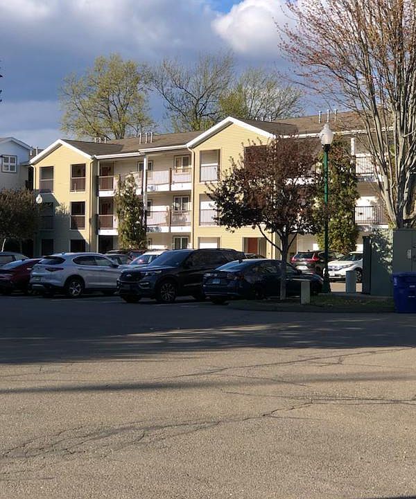 1st image of 3250 Fairfield Avenue #206