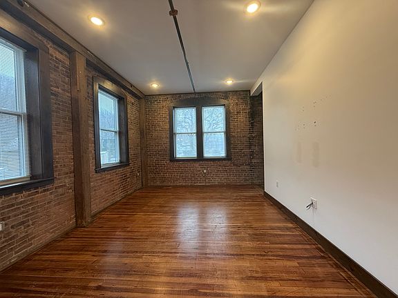 4th image of 103 Park St #1A