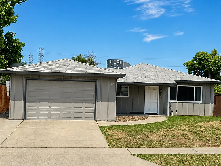 3115 W Santa Ana Ave — Photo 1
