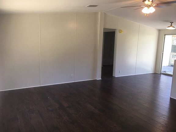5th image of 11390 NW 109th Ct