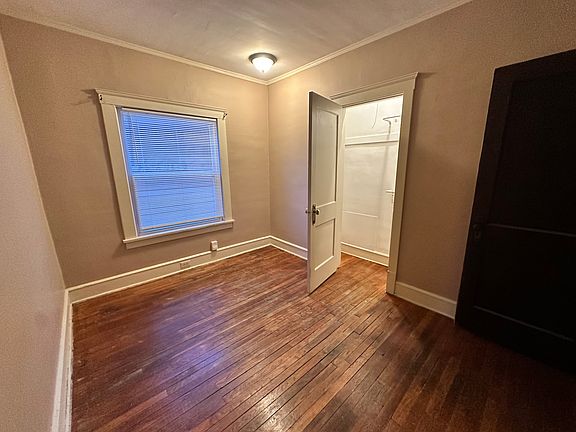 5th image of 1181 Andrews Ave