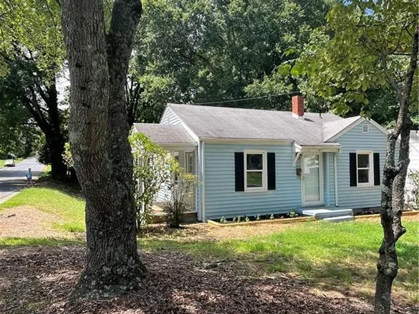 1014 McCormick St, Greensboro, NC 27403