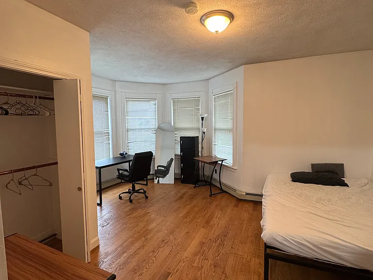 35 Fiske St #1 — Photo 20