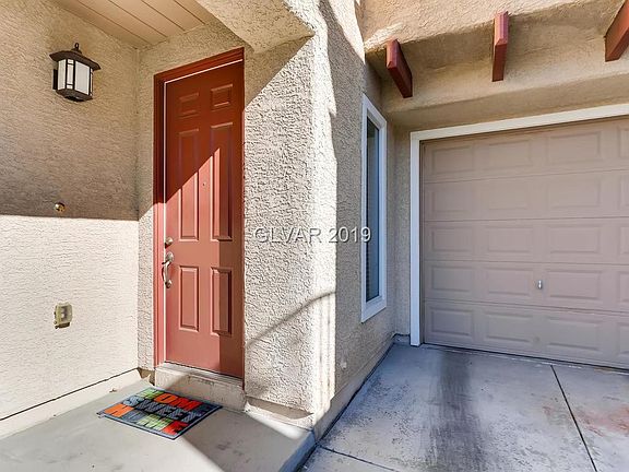 2nd image of 8232 Shaded Arbors St