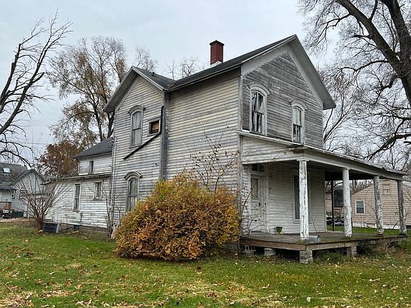 3rd image of 211 N Glenn Ave
