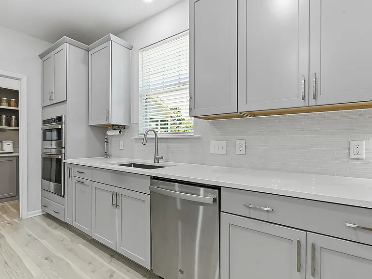Kitchen Sink Area