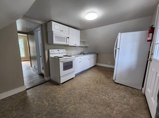 35 Railroad St #5, Johnson, VT 05656