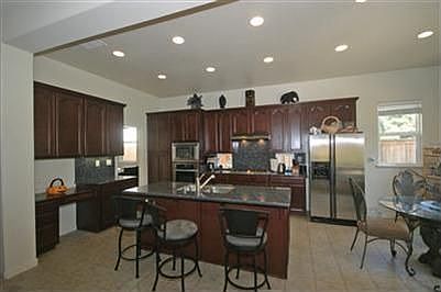 5th image of 455 Westlake Dr
