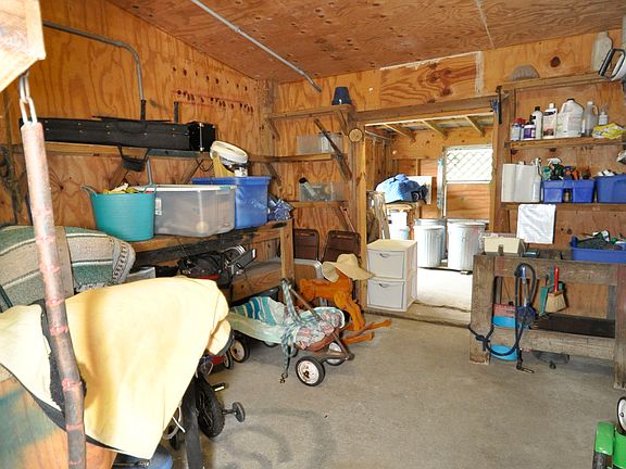 4th image of 2615 43rd St E