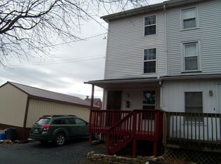 257 1/2 King Aly, Lehighton, PA 18235