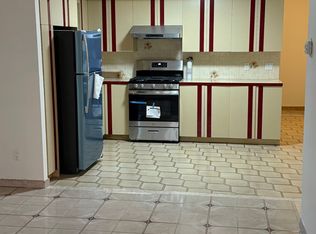 (Undisclosed Address), Maspeth, NY 11378
