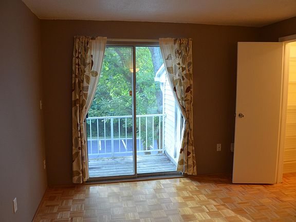 3rd image of 30 Walden Dr APT 9