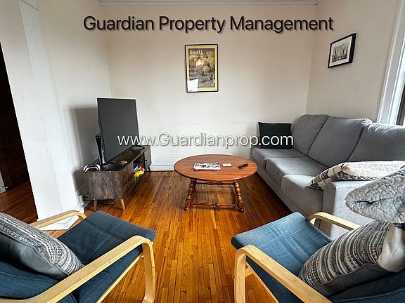 3rd image of 2882 Humboldt Ave S #301