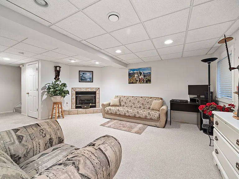 32504 Millstone Cir — Photo 20