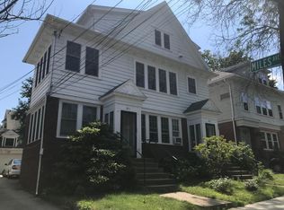 395 Lloyd Ave, Providence, RI 02906